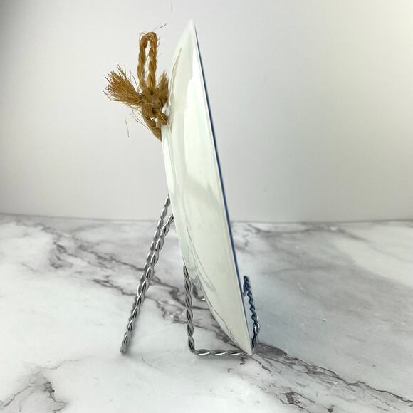 Bing & Grondahl Landsbyjul Swan Christmas in the Village Collector's Plate 9074 - Picture 8 of 10